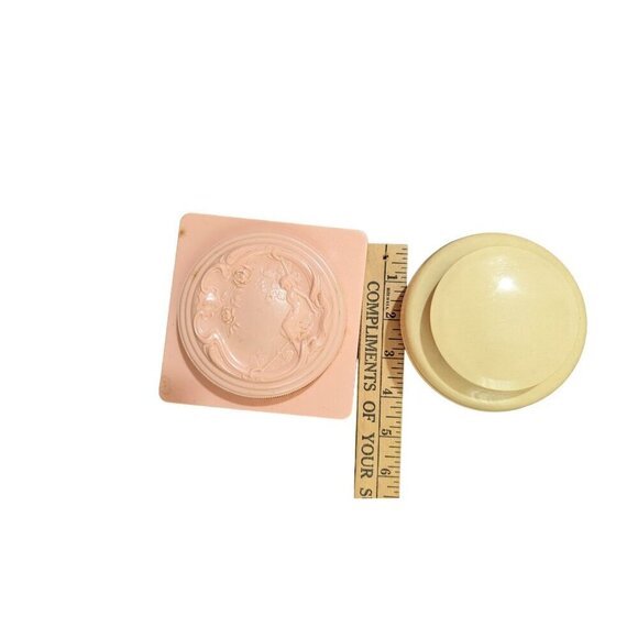 Vintage Colonial Court / white shoulders Powder Containers Pink Yellow Retro - Picture 8 of 9